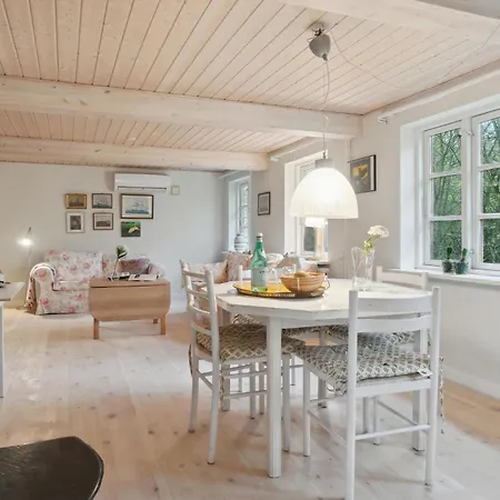 3 Bedroom Lovely In *