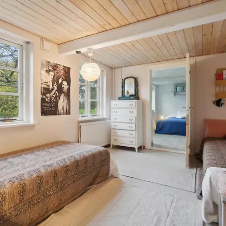 Дом отдыха 3 Bedroom Lovely In